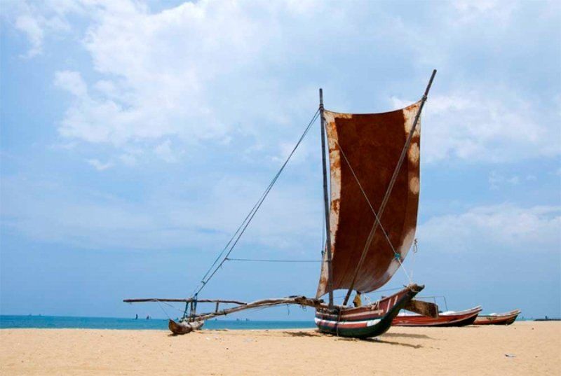 The Reef Beach Hotel Negombo Buitenkant foto